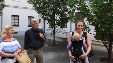 Nadia and the Hennums arrive at the Symposium